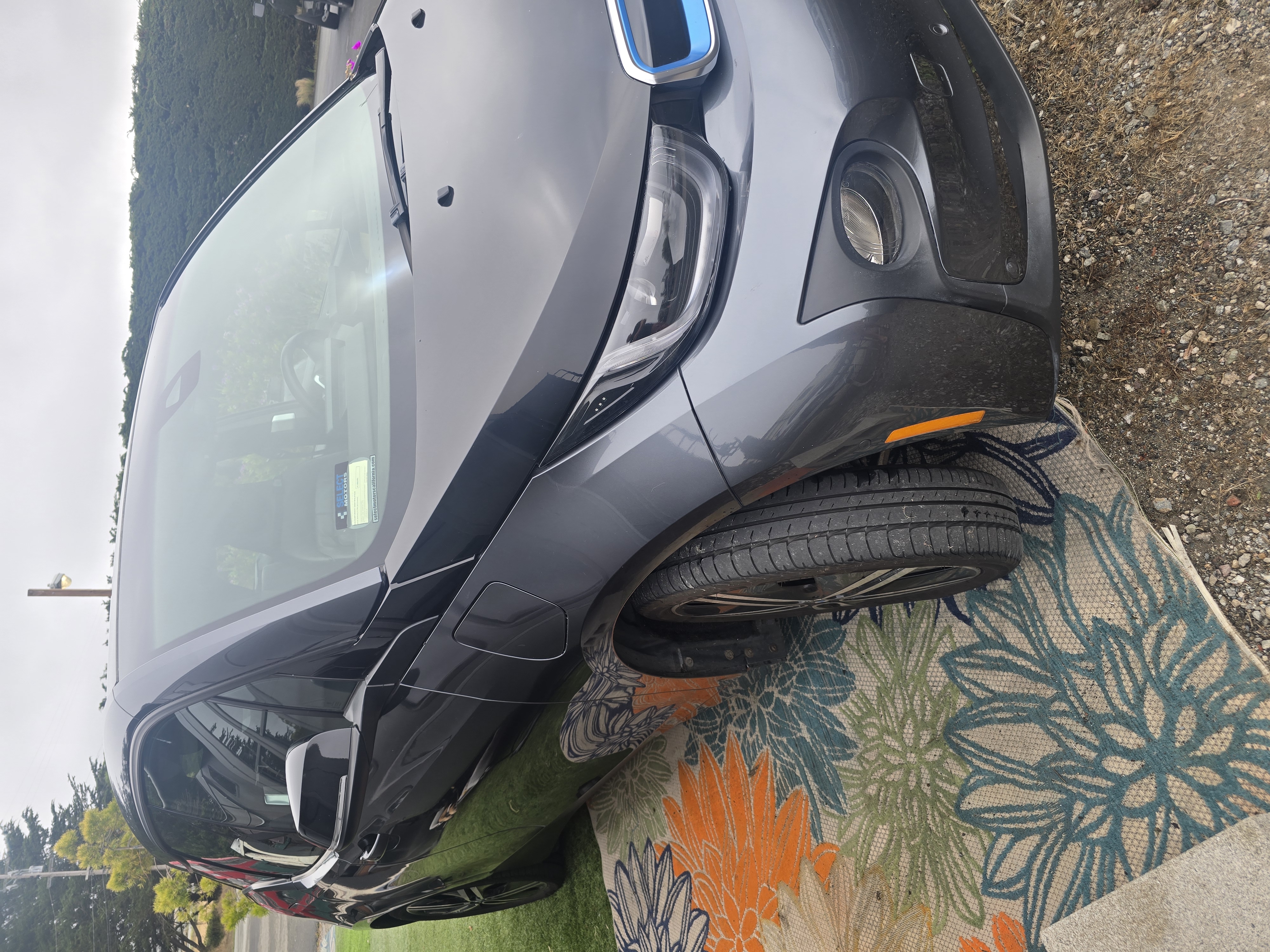 Used 2017 BMW i3 w/ Range Extender RWD image 2