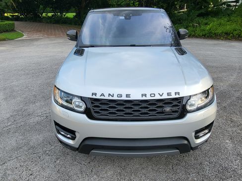 Used 2017 Land Rover Range Rover Sport SE image 5