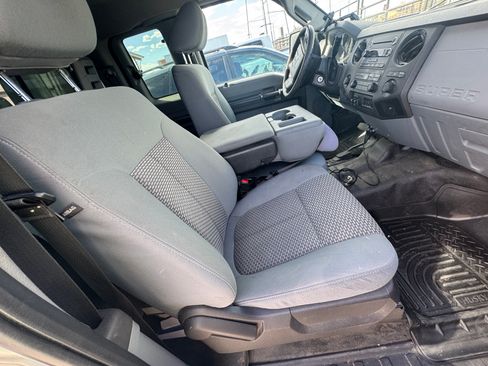 Used 2014 Ford F250 XL w/ Power Equipment Group image 6