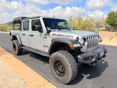 Used 2023 Jeep Gladiator Rubicon w/ Cold Weather Group image 1