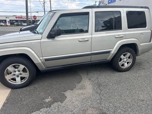 Used 2007 Jeep Commander Sport w/ Trailer Tow Group image 5