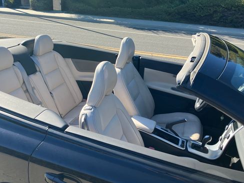 Used 2013 Volvo C70 T5 image 12