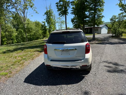 Used 2013 Chevrolet Equinox LTZ AWD/4WD image 9