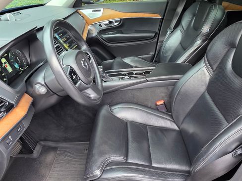 Used 2018 Volvo XC90 T6 Inscription w/ Convenience Package image 8