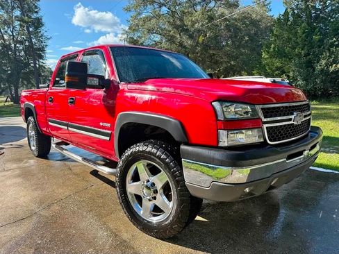 Used 2004 Chevrolet Silverado 2500 LS w/ Skid Plate Package image 1
