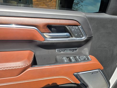 Used 2023 GMC Sierra 1500 Denali Ultimate image 15