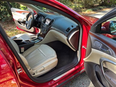 Used 2014 Buick Regal image 12