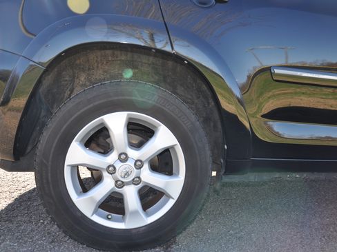 Used 2011 Toyota RAV4 Limited image 11