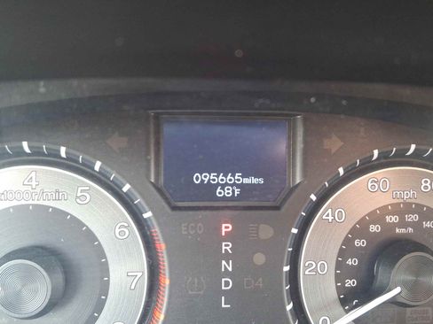 Used 2013 Honda Odyssey Touring Elite image 8