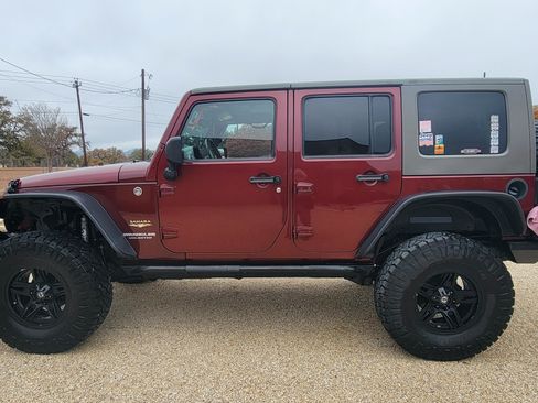 Used 2008 Jeep Wrangler Unlimited Sahara w/ Dual Top Group image 1