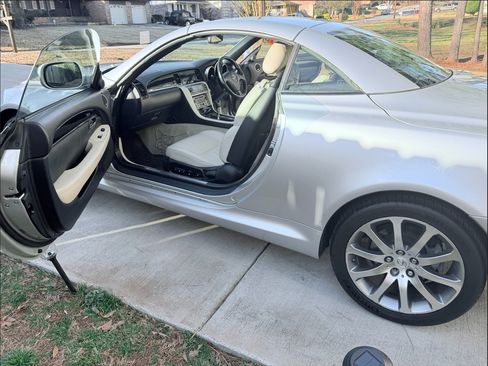 Used 2009 Lexus SC 430 Convertible image 10