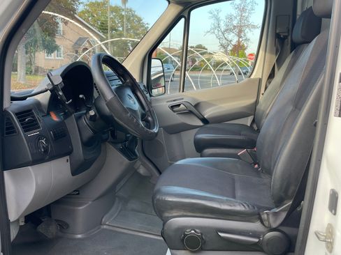 Used 2016 Mercedes-Benz Sprinter 3500 image 12