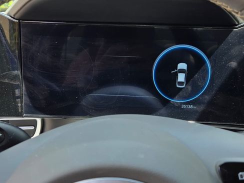 Used 2023 Hyundai Elantra SEL w/ Convenience Package image 9