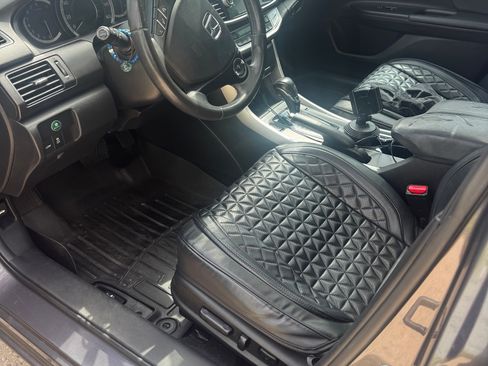 Used 2014 Honda Accord EX-L image 9