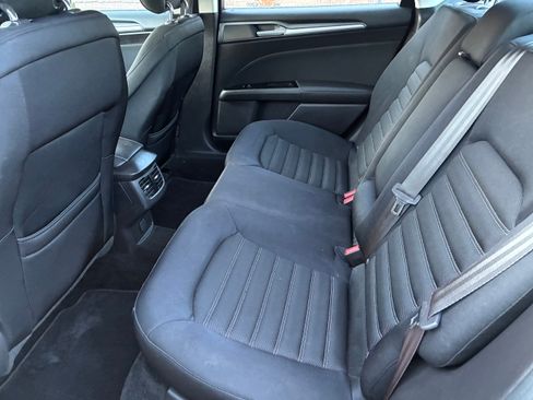 Used 2013 Ford Fusion SE image 1