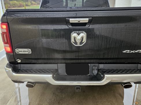 Used 2019 RAM 1500 Laramie Longhorn image 13