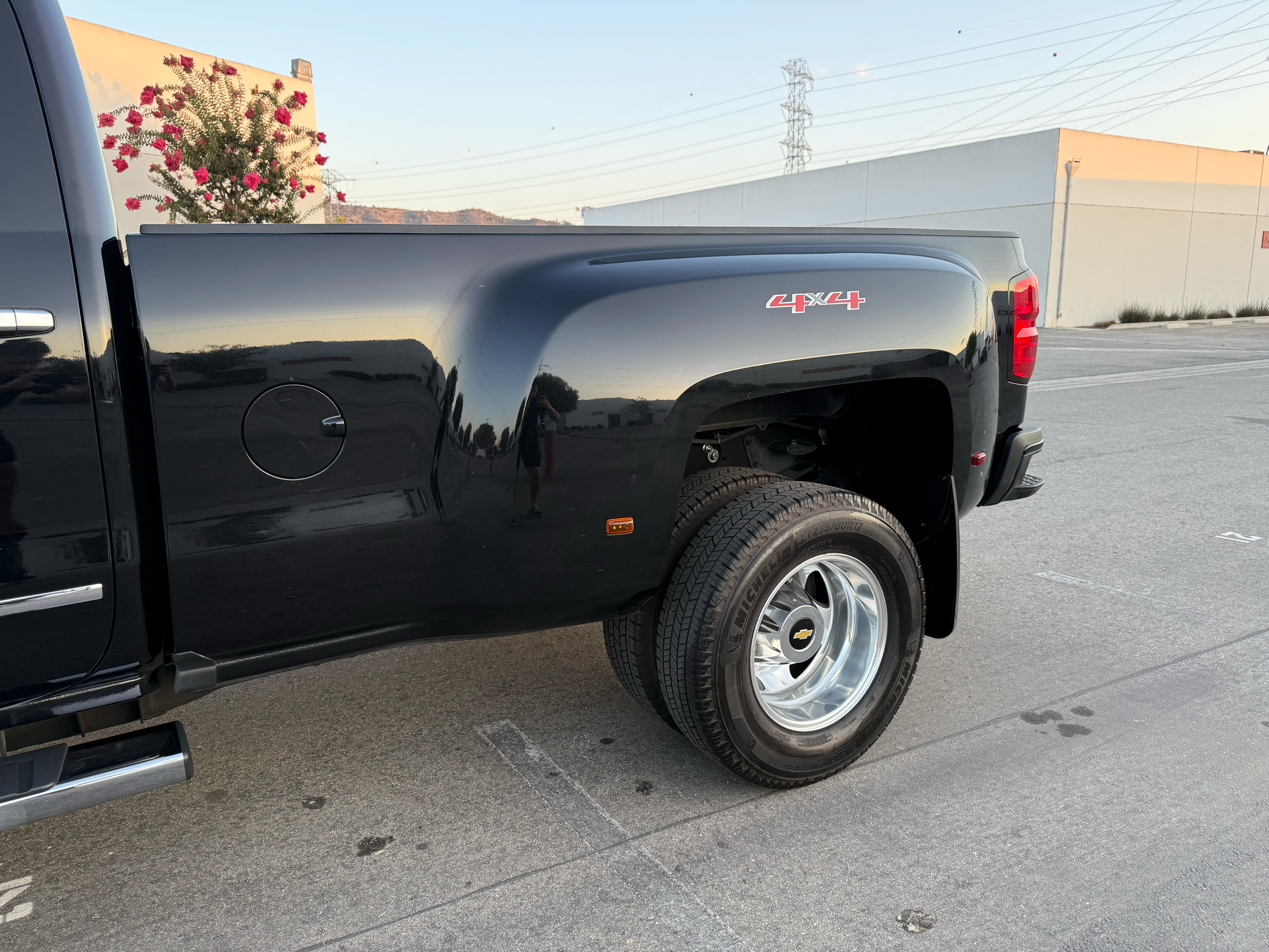 Used 2016 Chevrolet Silverado 3500 High Country w/ Duramax Plus Package AWD/4WD image 6