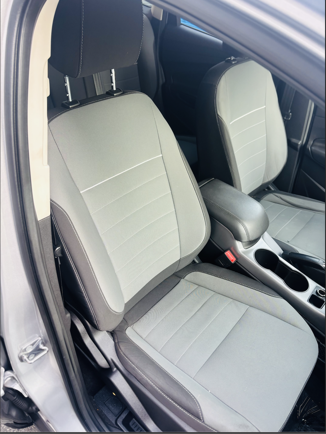 Used 2015 Ford Escape SE AWD/4WD image 14