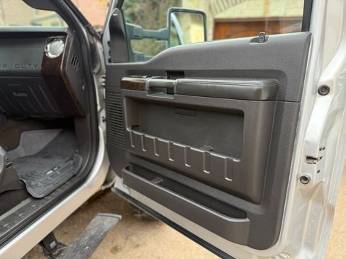 Used 2013 Ford F350 Platinum w/ Snow Plow Prep Pkg image 13