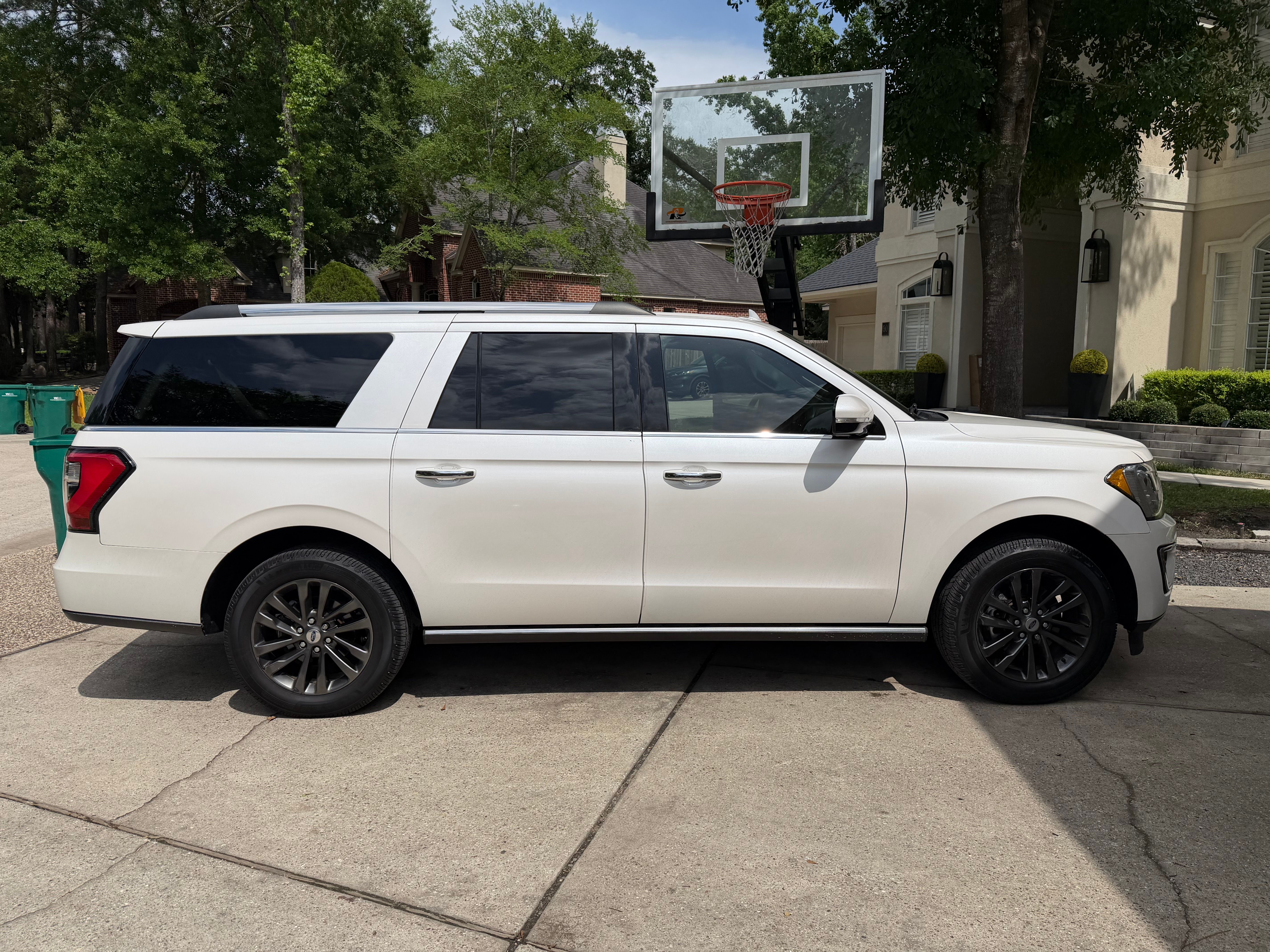 Used 2019 Ford Expedition Max Limited w/ Equipment Group 301A RWD image 9