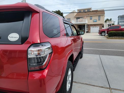 Used 2020 Toyota 4Runner SR5 image 6