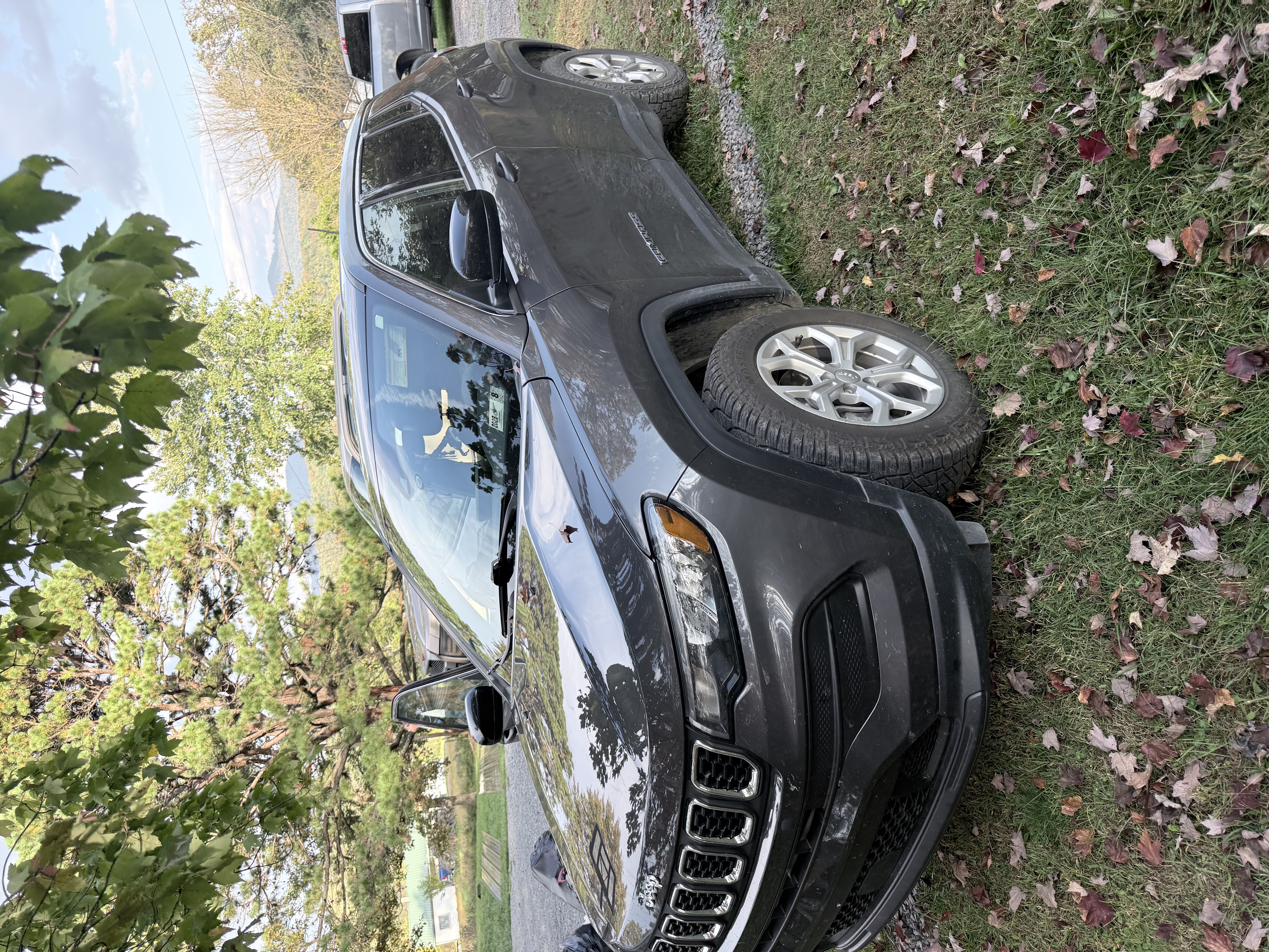 Used 2024 Jeep Compass Sport AWD/4WD image 1