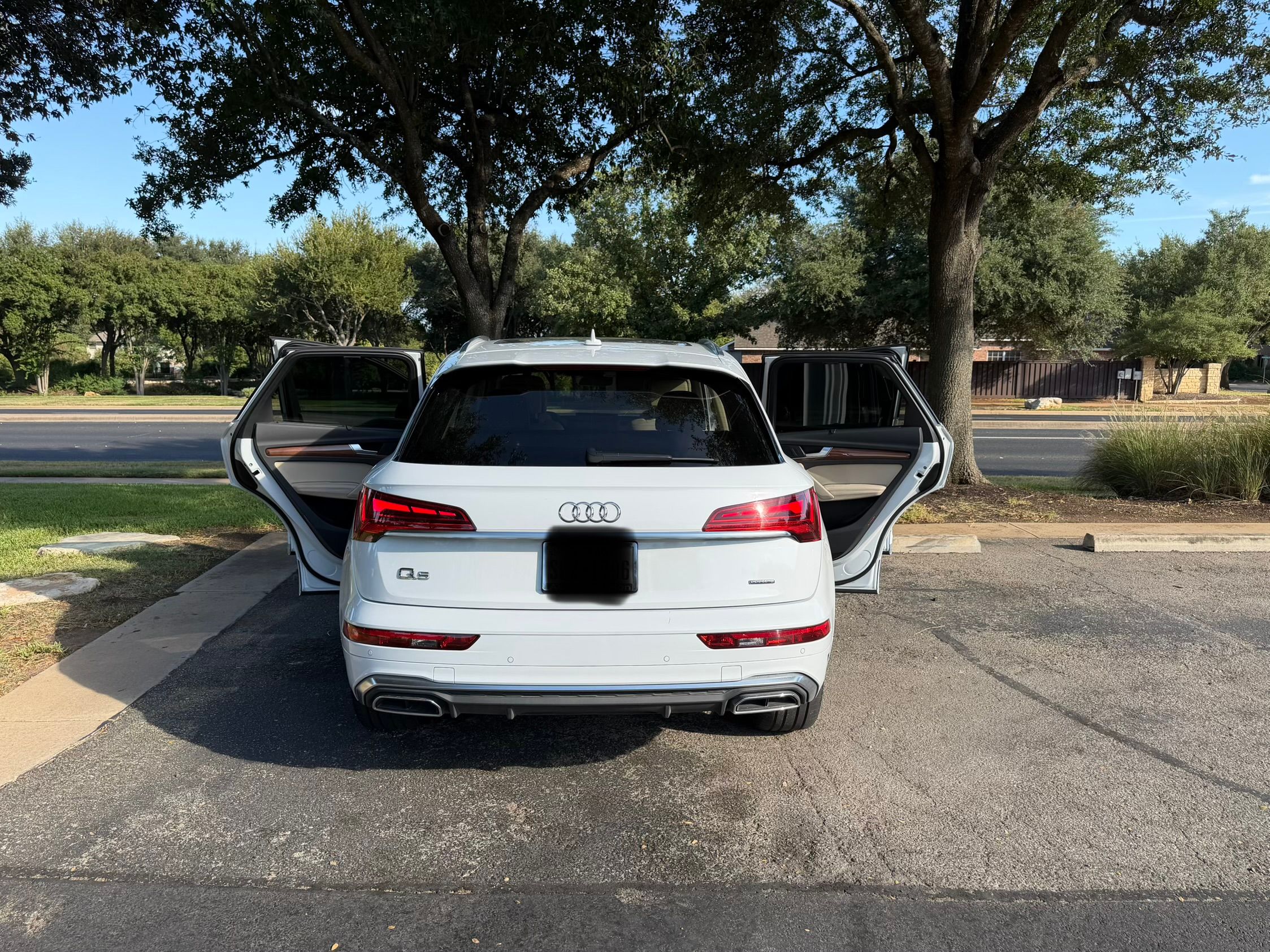 Used 2023 Audi Q5 e Premium Plus w/ Premium Plus Package AWD/4WD image 14