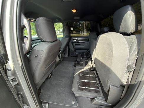 Used 2025 RAM 2500 Big Horn AWD/4WD image 8