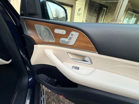 Used 2021 Mercedes-Benz GLE 350 4MATIC image 17