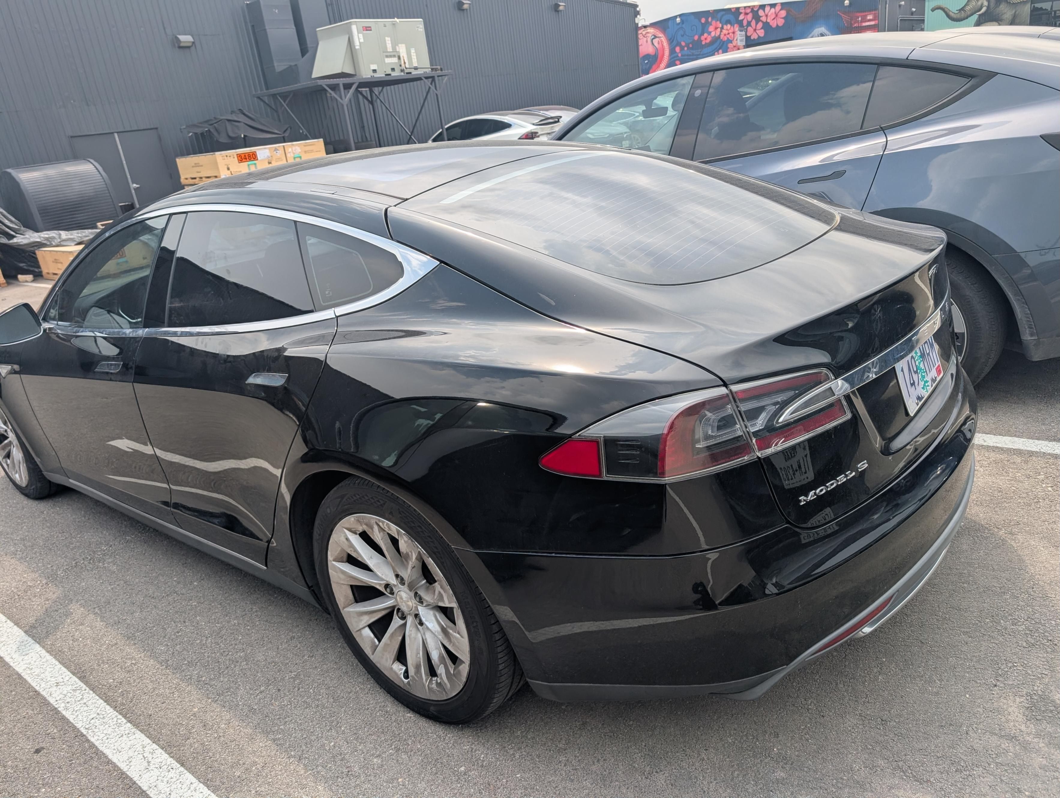 Used 2012 Tesla Model S Signature Performance RWD image 4
