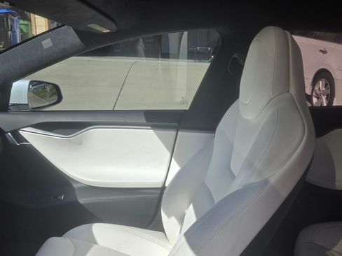Used 2018 Tesla Model S 75D image 10