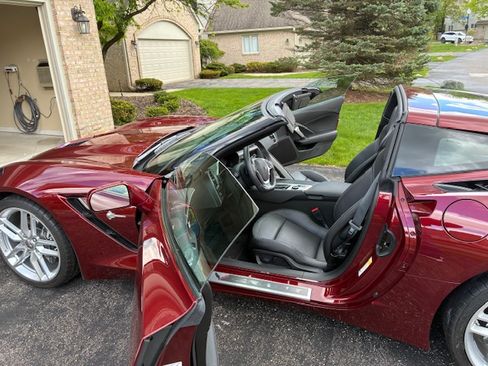 Used 2019 Chevrolet Corvette Stingray Coupe w/ 1LT RWD image 7