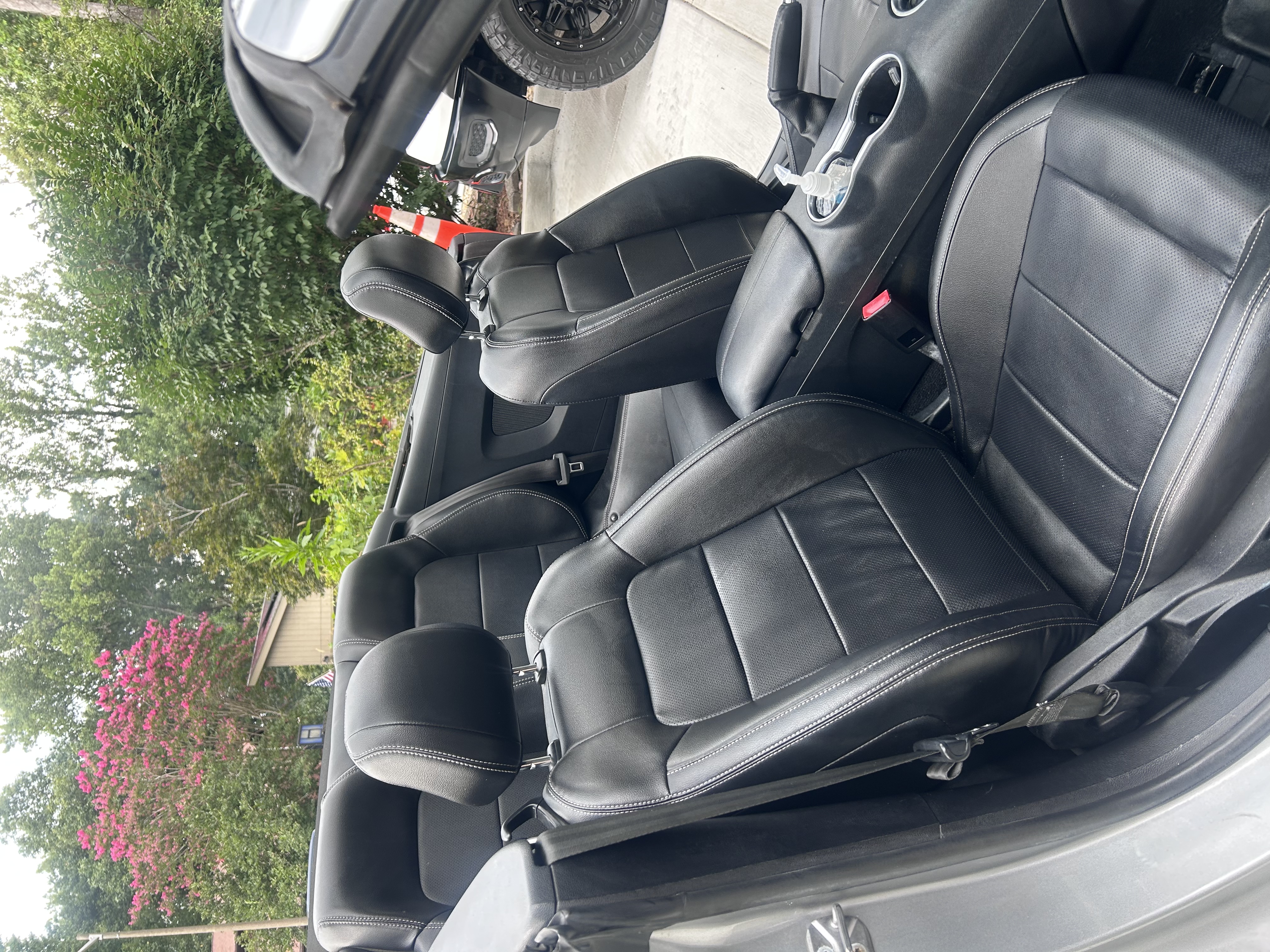 Used 2021 Ford Mustang Premium RWD image 19