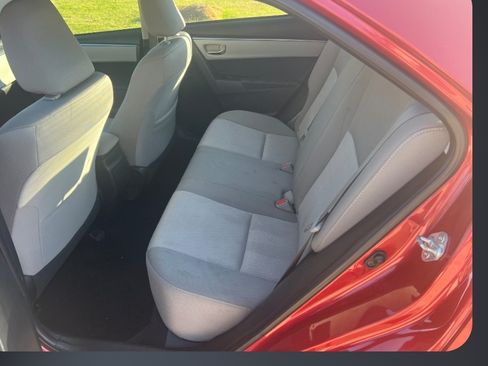 Used 2014 Toyota Corolla LE image 4