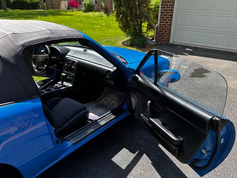 Used 1992 MAZDA MX-5 Miata image 8