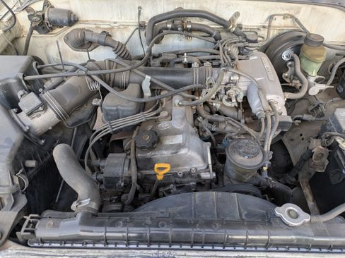 Used 1995 Toyota Tacoma 2WD Xtracab image 9