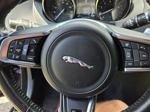 Used 2018 Jaguar XE S AWD/4WD image 25