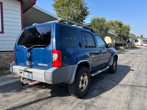 Used 2003 Nissan Xterra XE w/ Sport Pkg RWD image 2