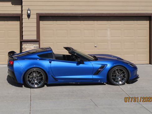 Used 2019 Chevrolet Corvette Grand Sport RWD image 8