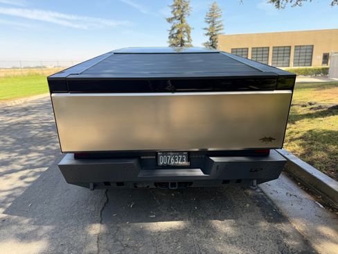 Used 2024 Tesla Cybertruck Cyberbeast AWD/4WD image 6