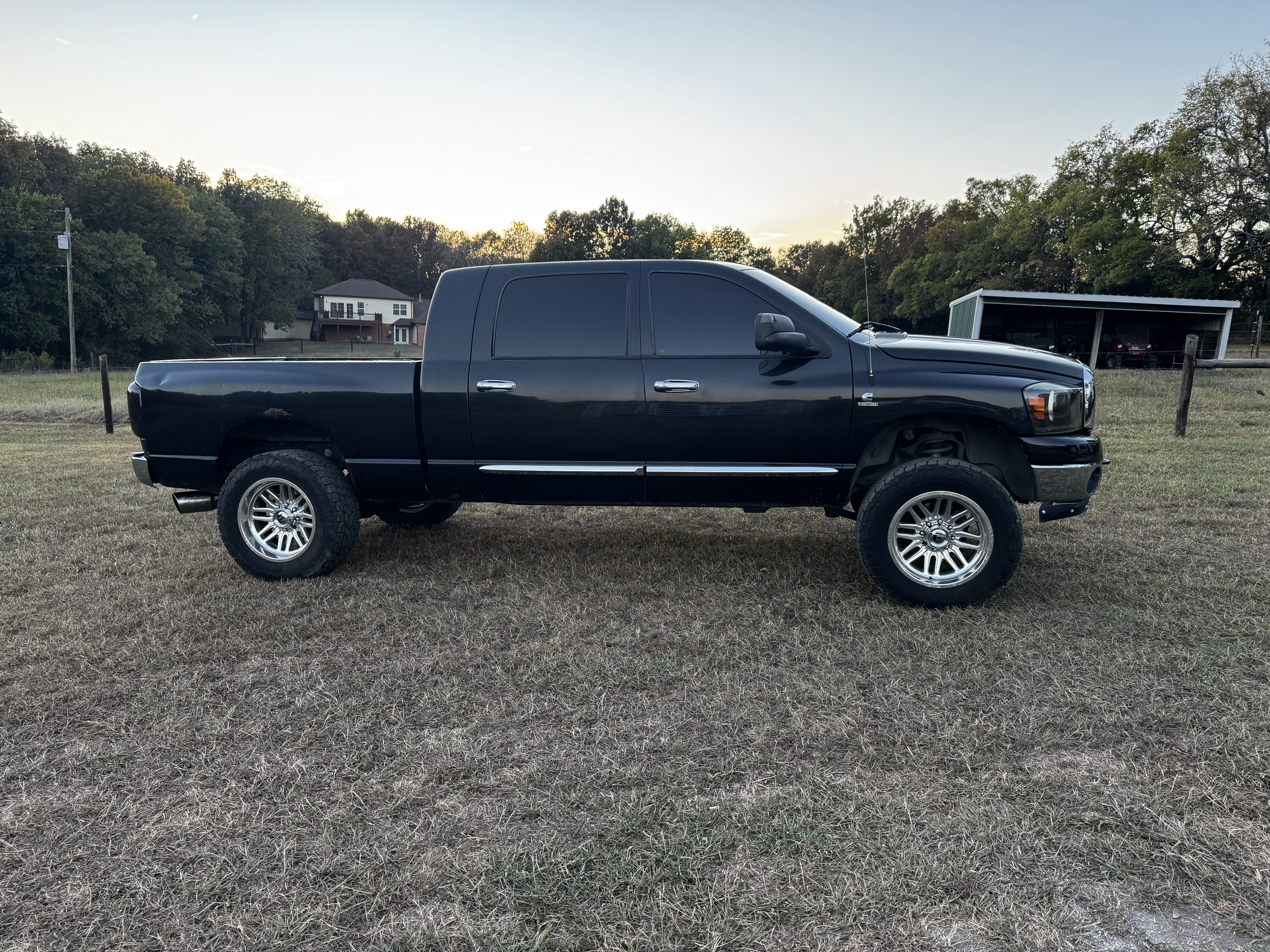 Used 2007 Dodge Ram 2500 Truck SLT w/ Light Group AWD/4WD image 5