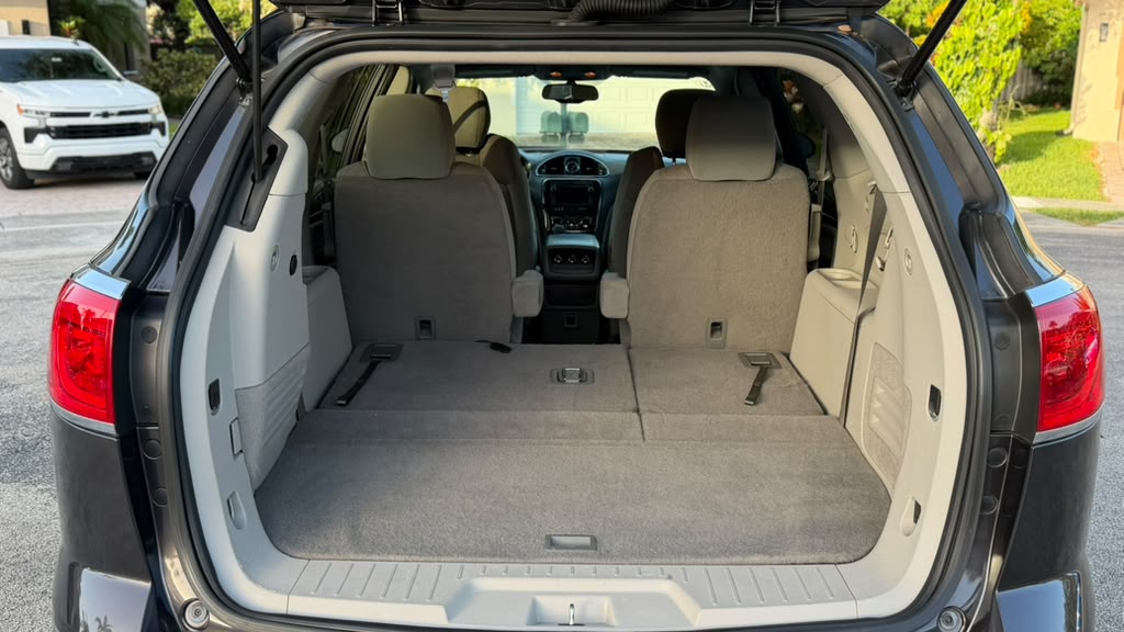 Used 2014 Buick Enclave Convenience FWD image 9