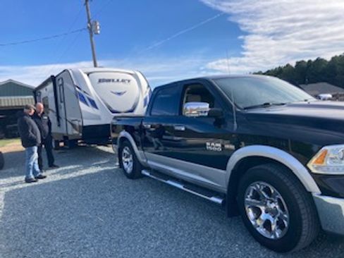 Used 2013 RAM 1500 Laramie RWD image 2
