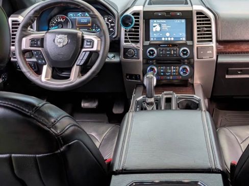 Used 2016 Ford F150 Platinum w/ Equipment Group 701A Luxury AWD/4WD image 17