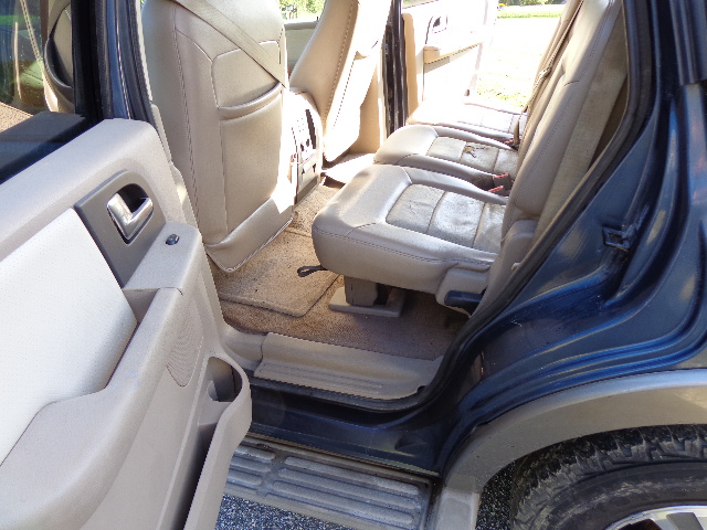 Used 2004 Ford Expedition Eddie Bauer AWD/4WD image 10