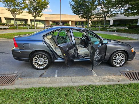 Used 2007 Volvo S60 2.5T image 4