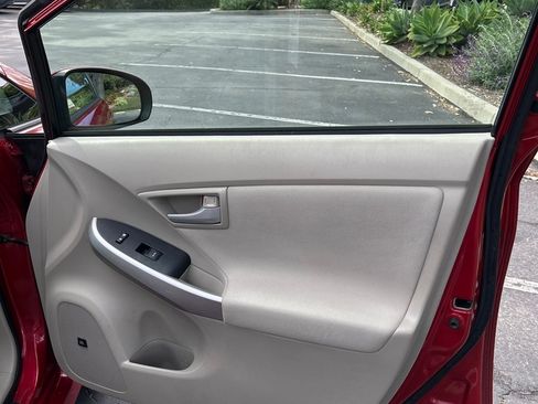 Used 2011 Toyota Prius Three w/ Navigation Pkg image 19