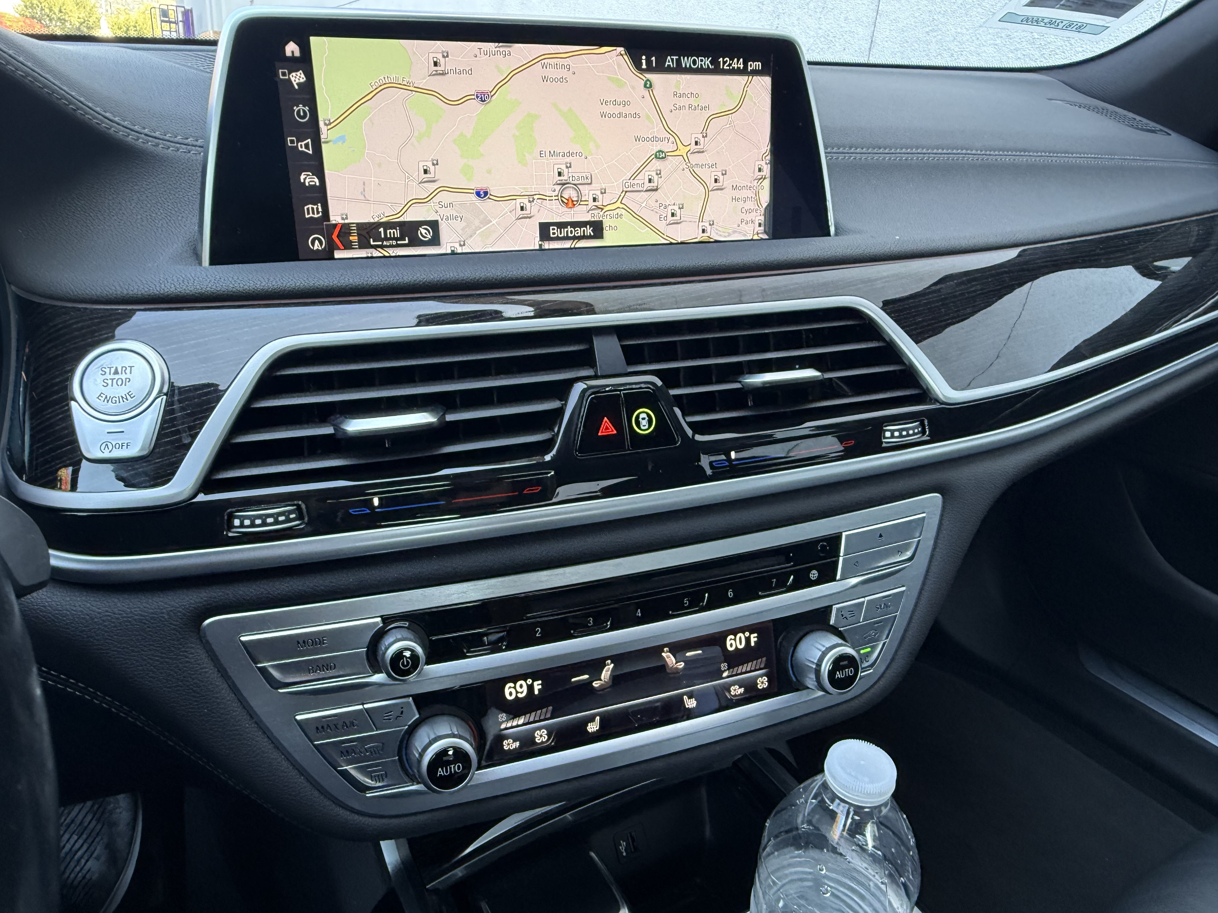 Used 2019 BMW 740i w/ M Sport Package RWD image 6