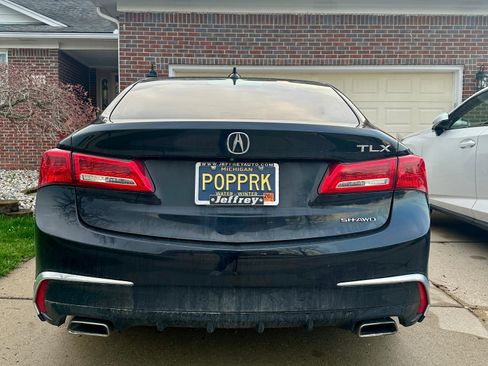 Used 2018 Acura TLX V6 SH-AWD w/ Technology Pkg image 6