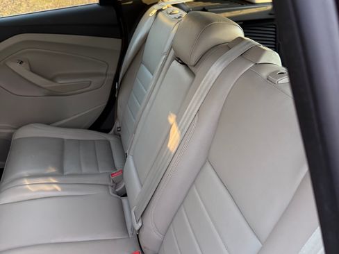 Used 2013 Ford C-MAX SEL image 26